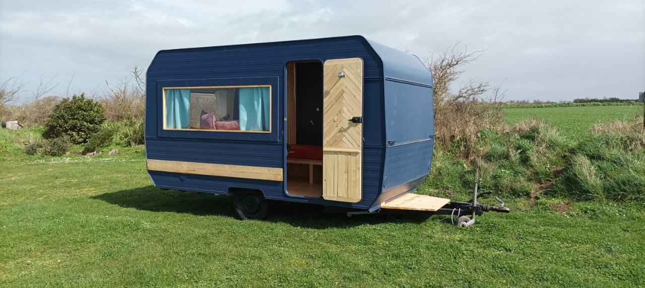 Camping Les Ronds Duval Face Aux Iles Anglo-Normandes Les Moitiers-d'Allonne Экстерьер фото