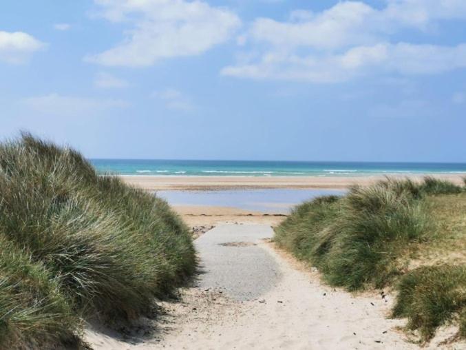 Camping Les Ronds Duval Face Aux Iles Anglo-Normandes Les Moitiers-d'Allonne Экстерьер фото
