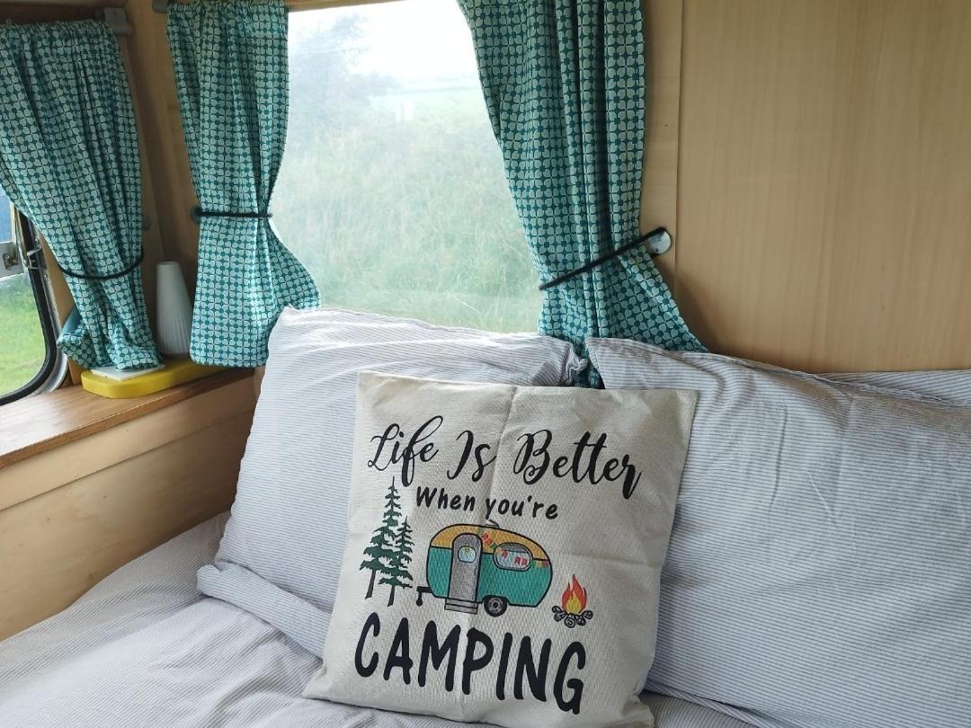 Camping Les Ronds Duval Face Aux Iles Anglo-Normandes Les Moitiers-d'Allonne Номер фото
