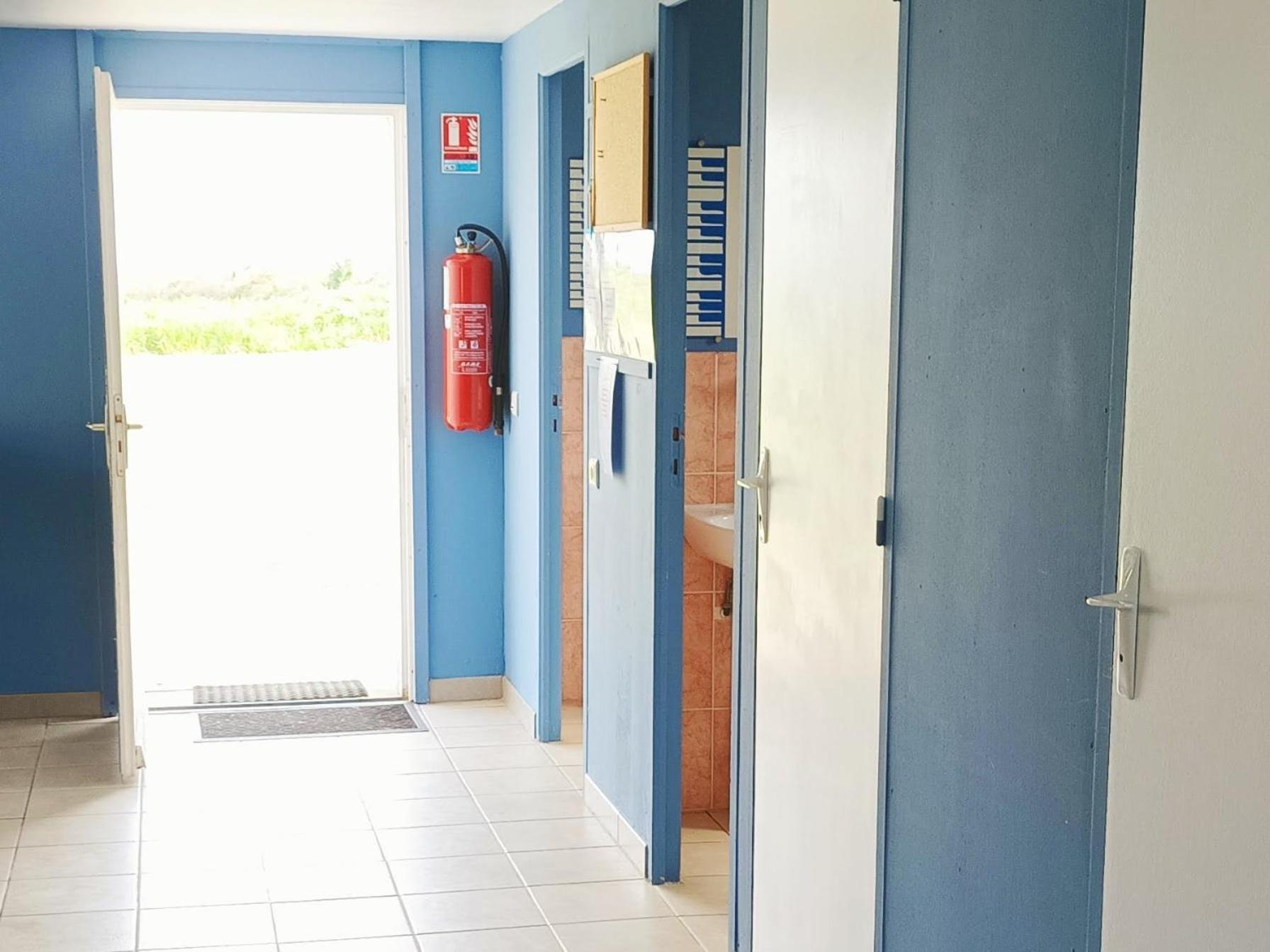Camping Les Ronds Duval Face Aux Iles Anglo-Normandes Les Moitiers-d'Allonne Номер фото